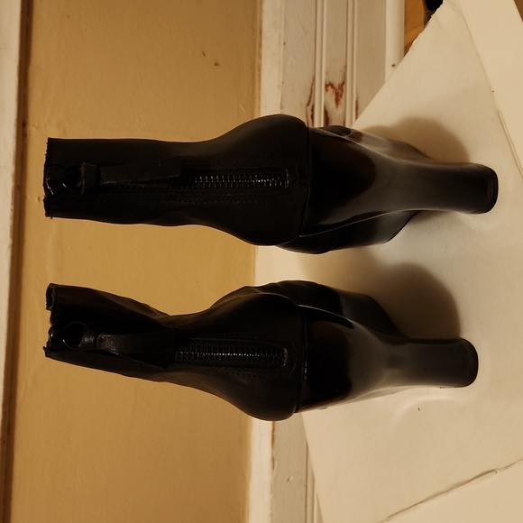 Alice + Olivia platform boots - Picture 3 of 4